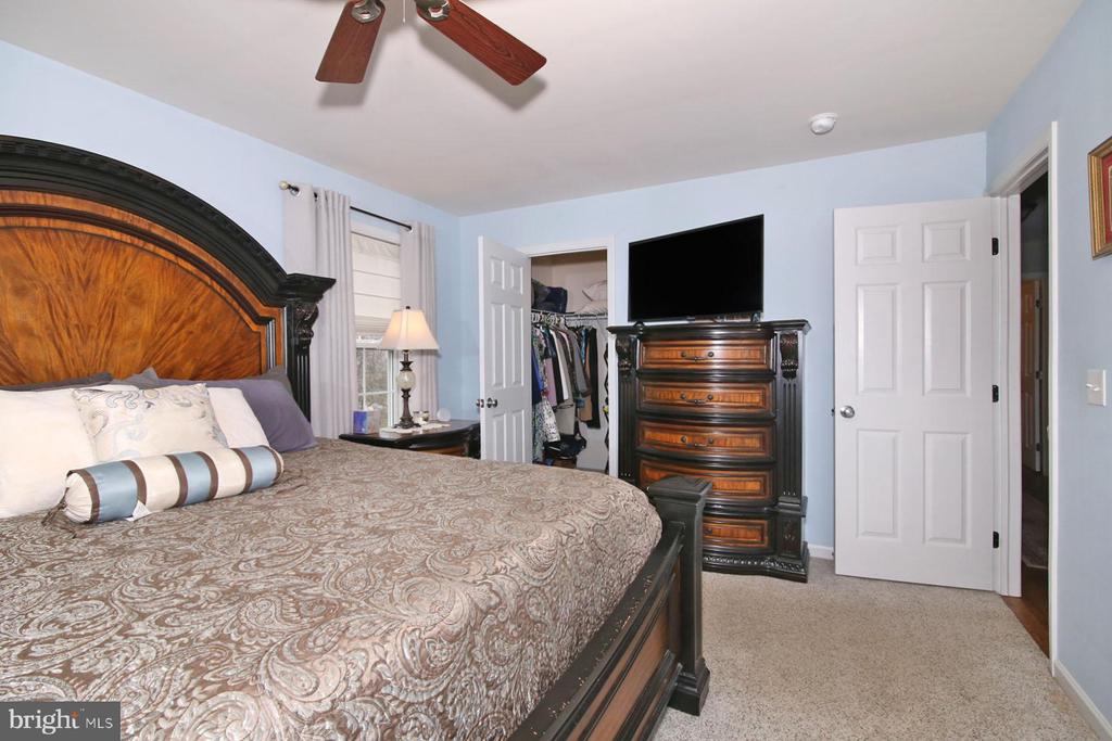 706 BROOKSIDE LANE
