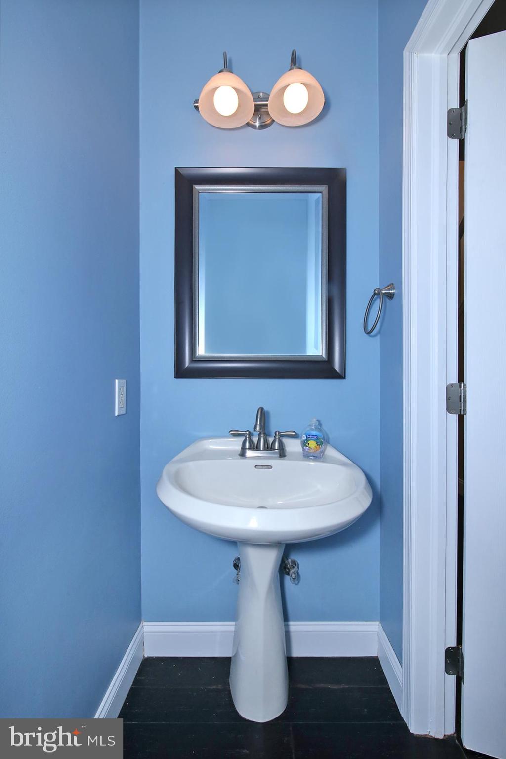 23 OAK KNOLL CIR L-0037 CIRCLE