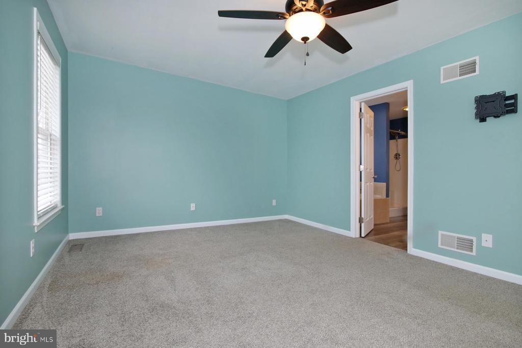 23 OAK KNOLL CIR L-0037 CIRCLE