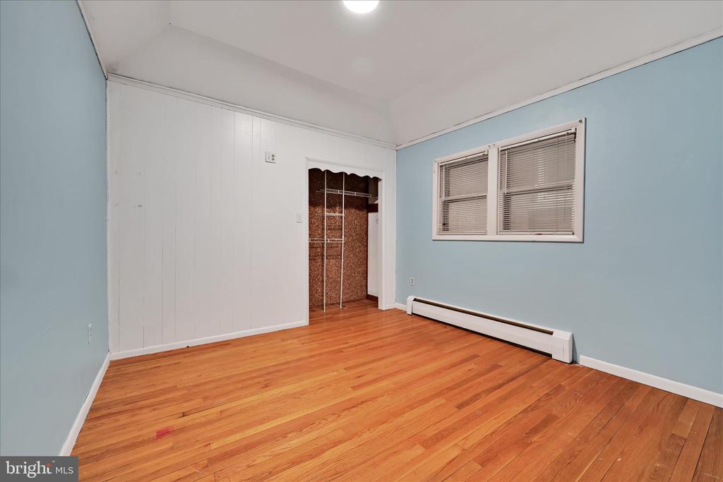 7 E PENN AVENUE