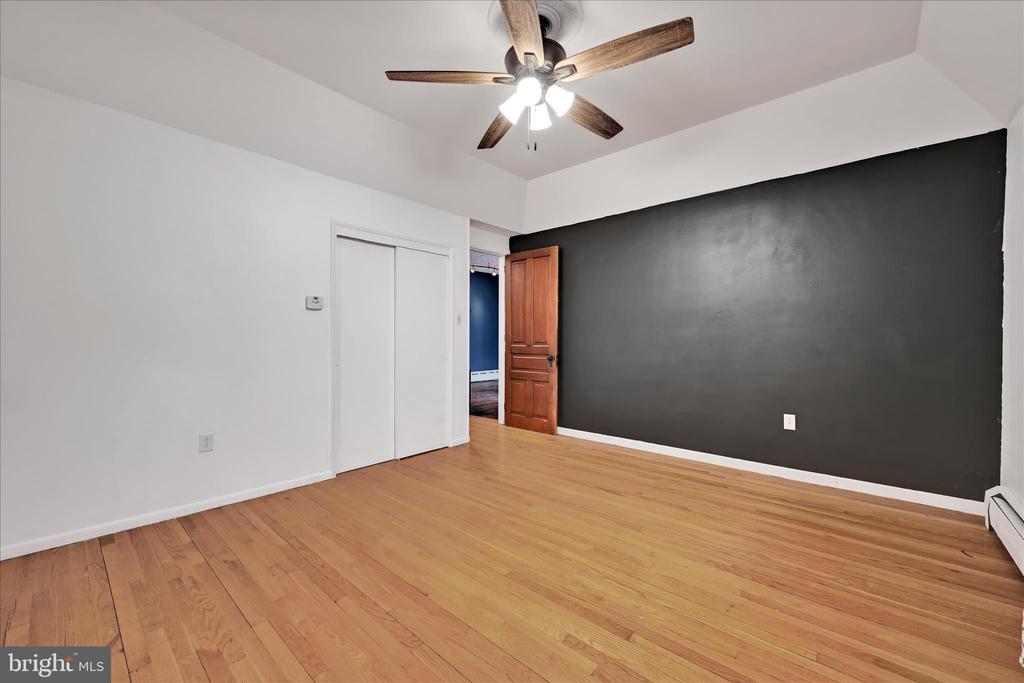 7 E PENN AVENUE