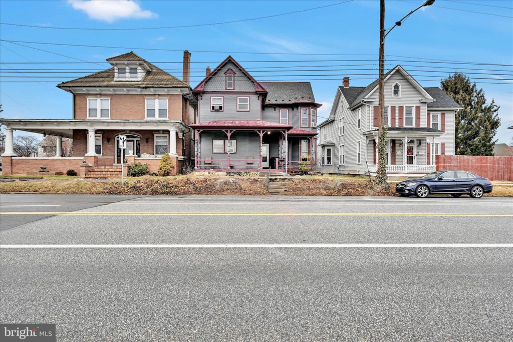 7 E PENN AVENUE
