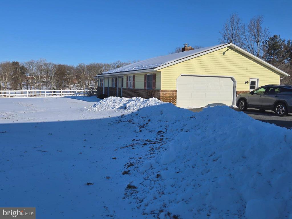 2 N WILLOW STREET