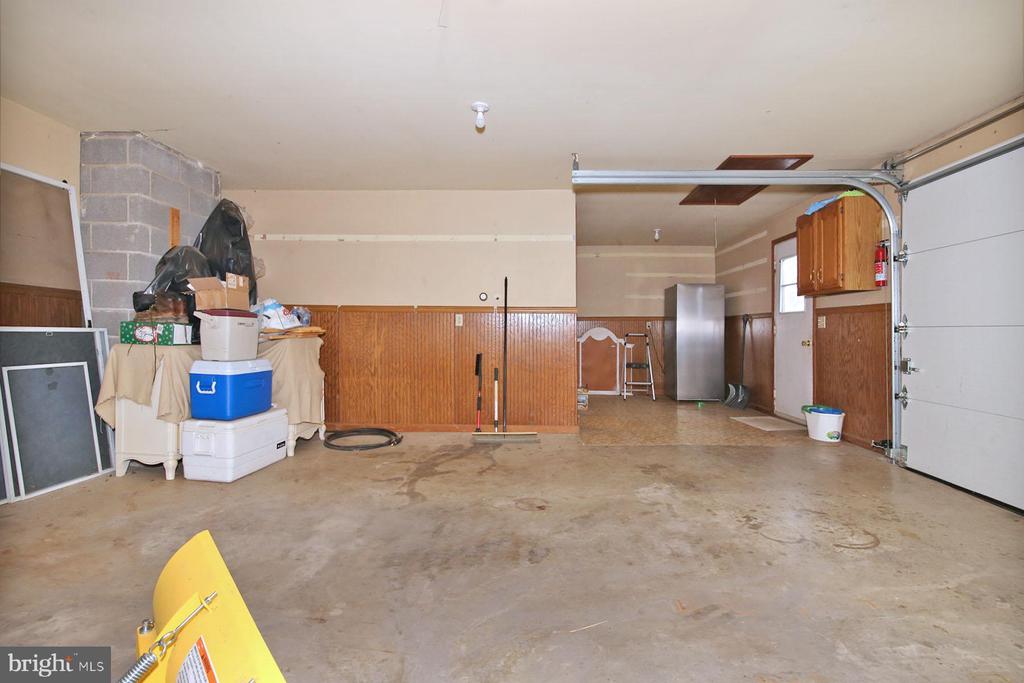 2 N WILLOW STREET