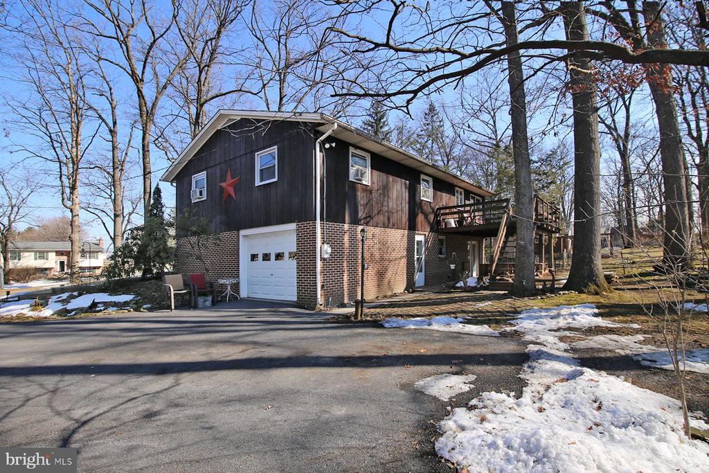 68 EISENHAUER ROAD