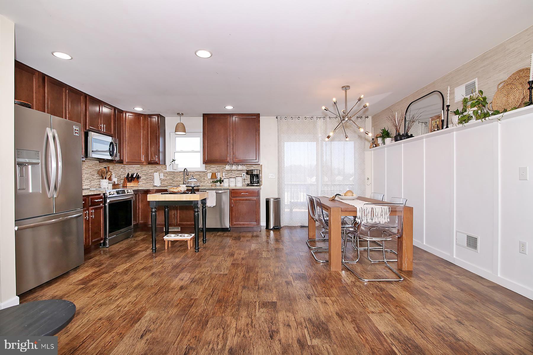 514 N MILL STREET 48