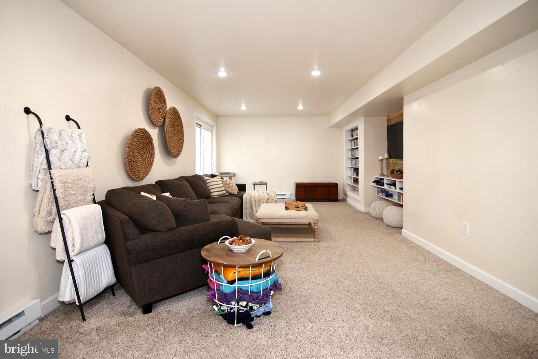 514 N MILL STREET 48