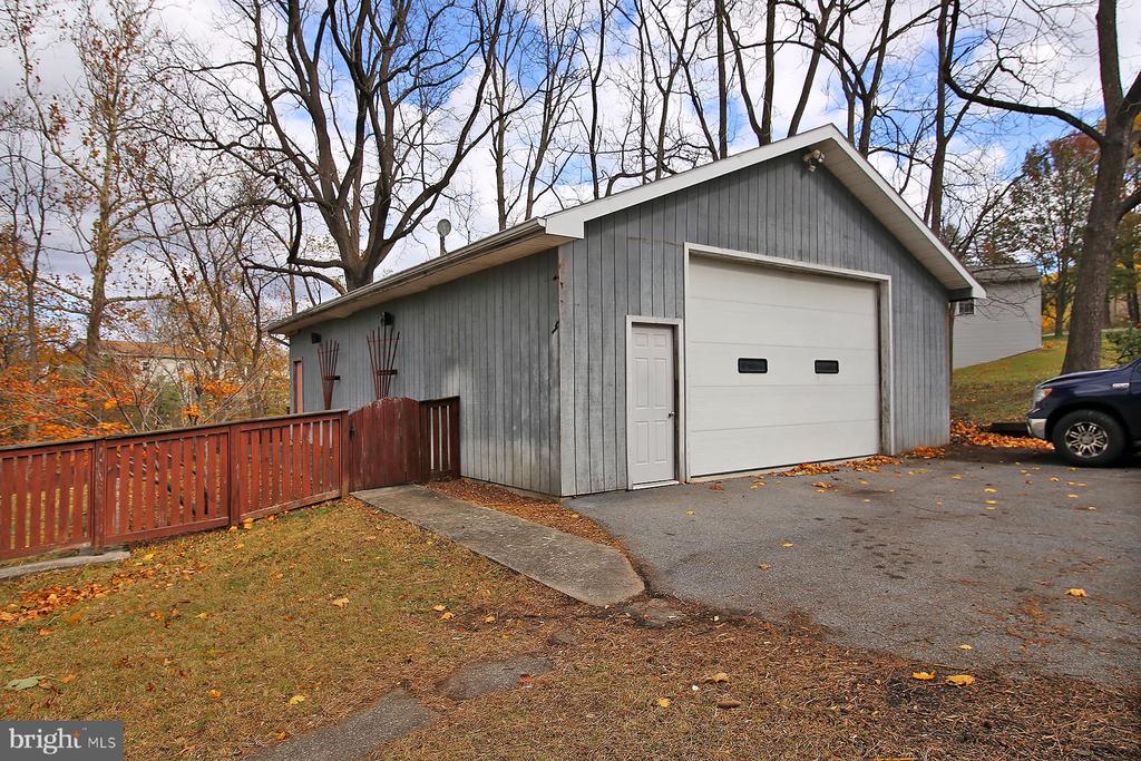 150 ANTHRACITE ROAD