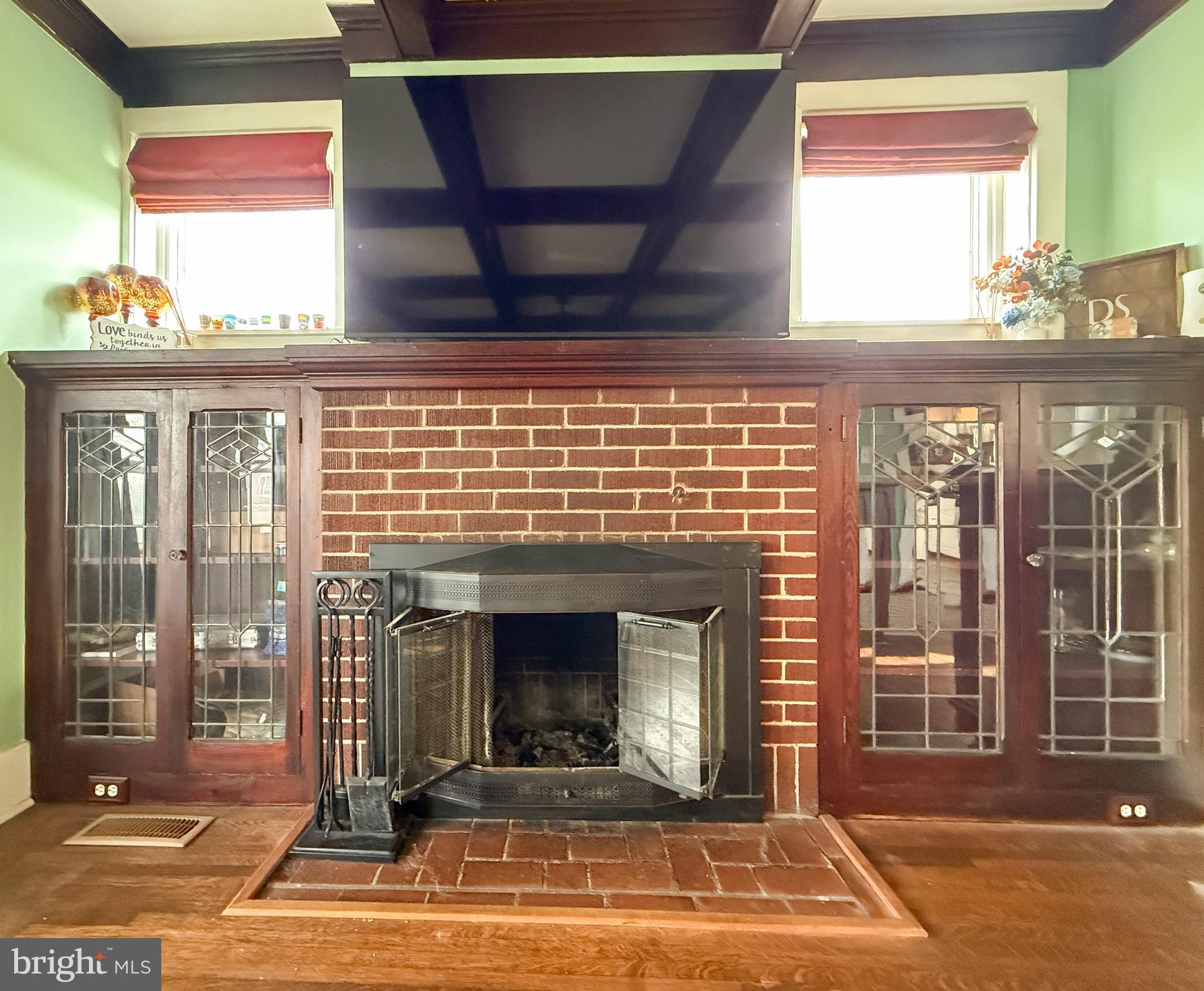 725 N 7TH ST