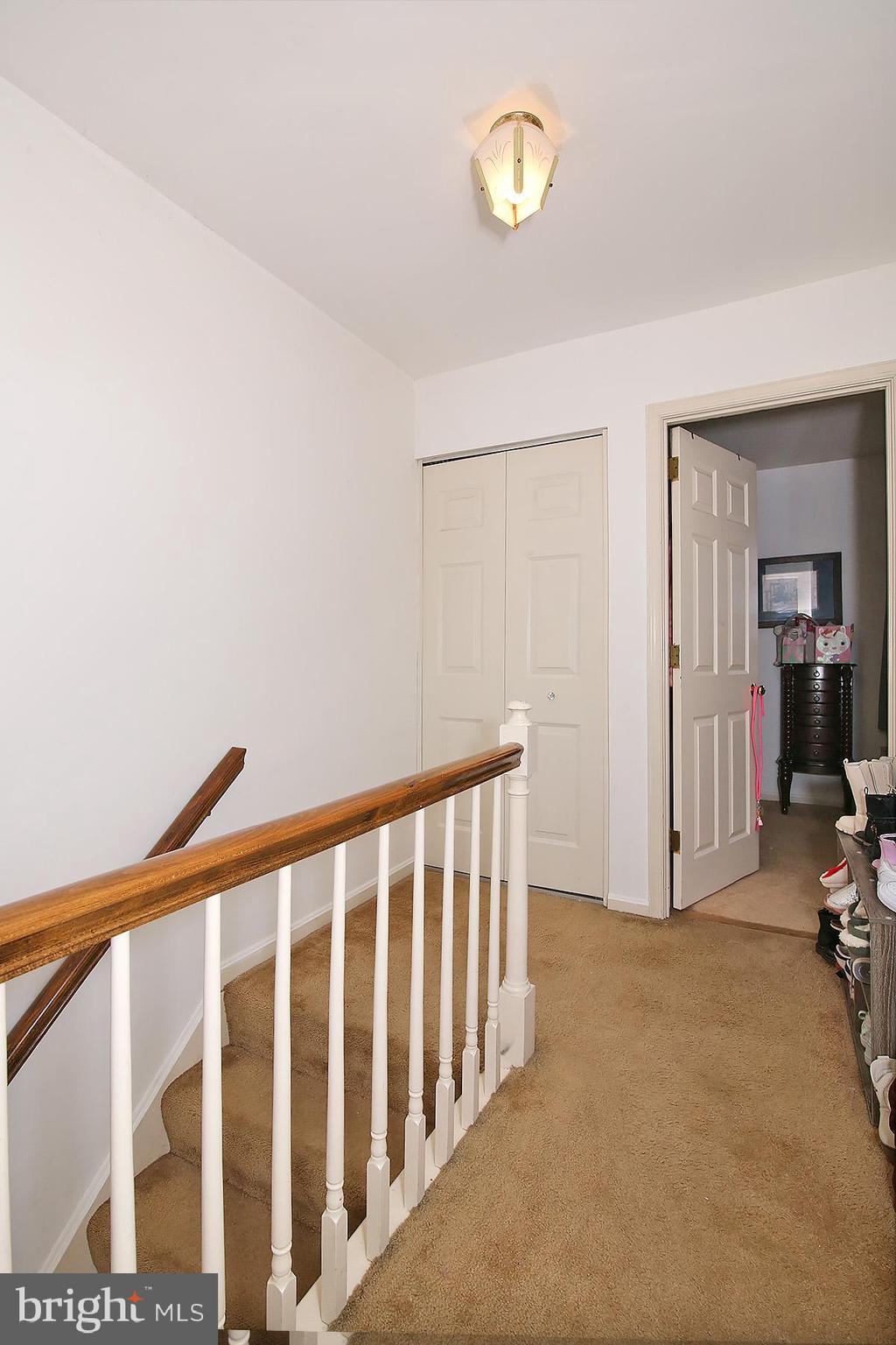 1927 CARLTON DRIVE