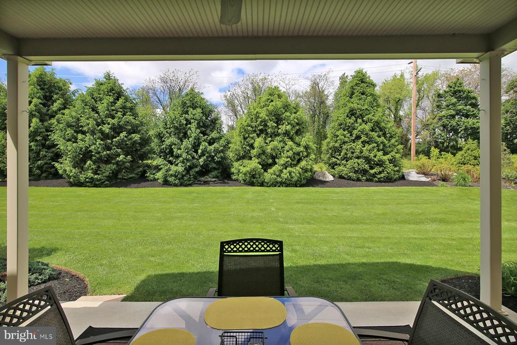 33 STRATHFORD DR L-0026 DRIVE