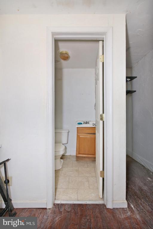 27 N 6TH STREET