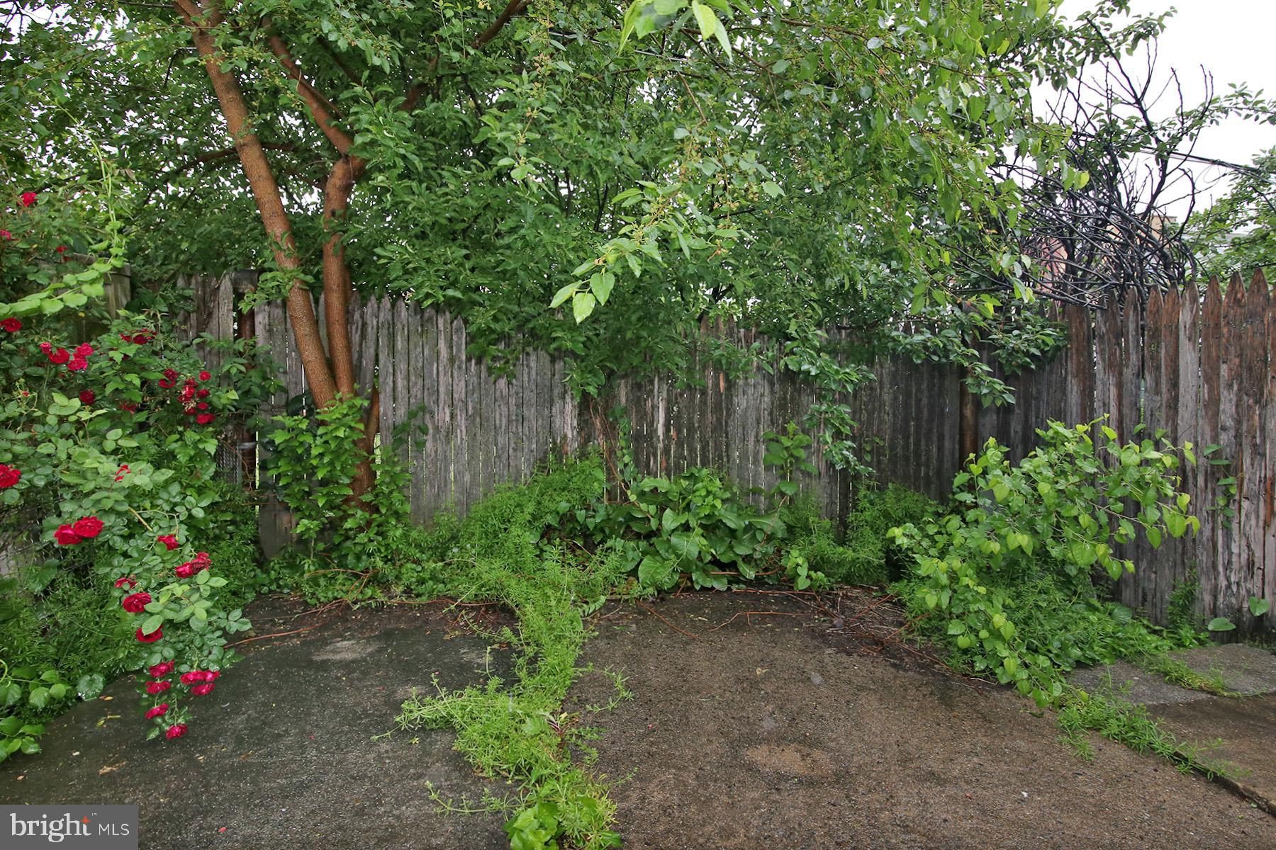 27 N 6TH STREET