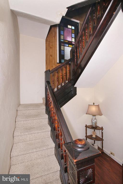 27 N 6TH STREET