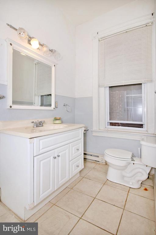 27 N 6TH STREET