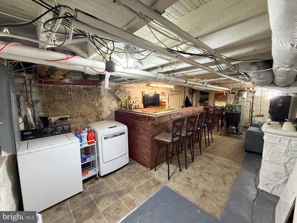 725 N 7TH STREET