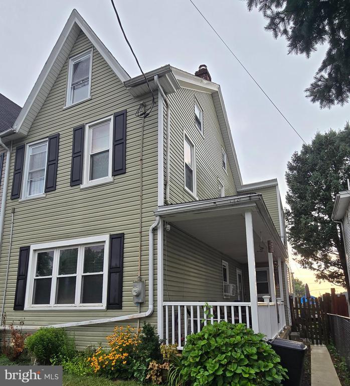 619 NOBLE STREET