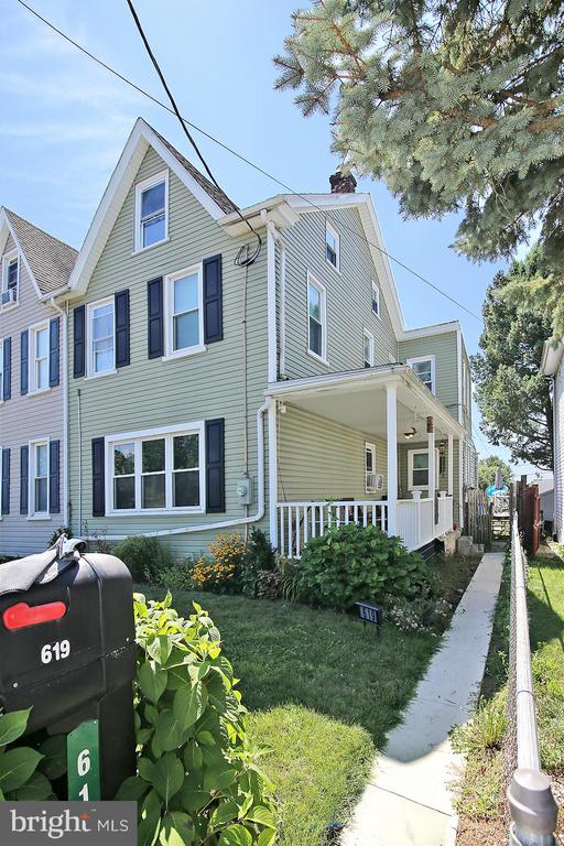 619 NOBLE STREET