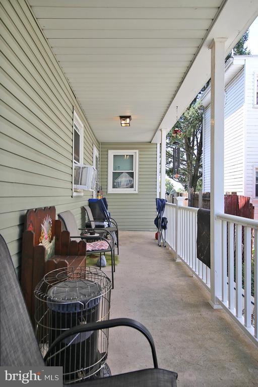 619 NOBLE STREET