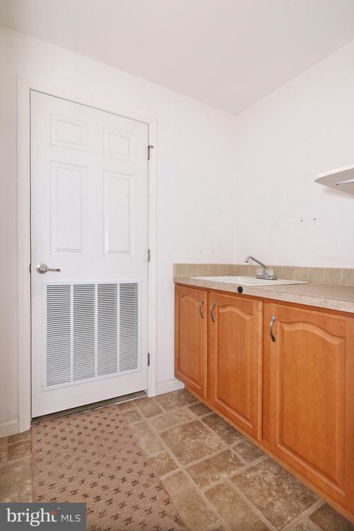 9 MILLARD DRIVE