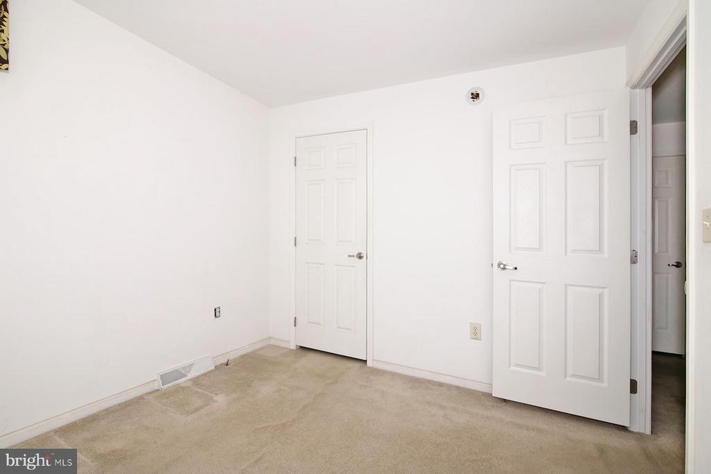 9 MILLARD DRIVE