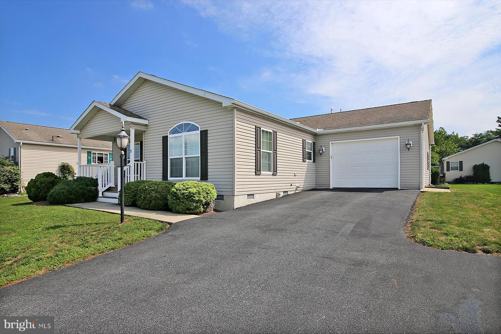 9 MILLARD DRIVE