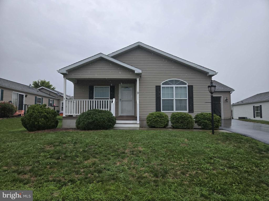 9 MILLARD DRIVE