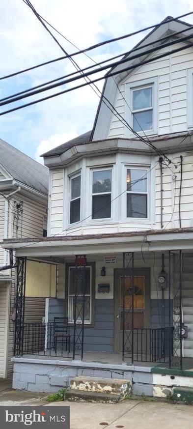 218 E Columbia Ave