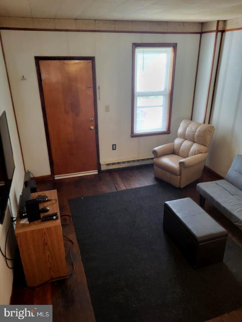 218 E Columbia Ave