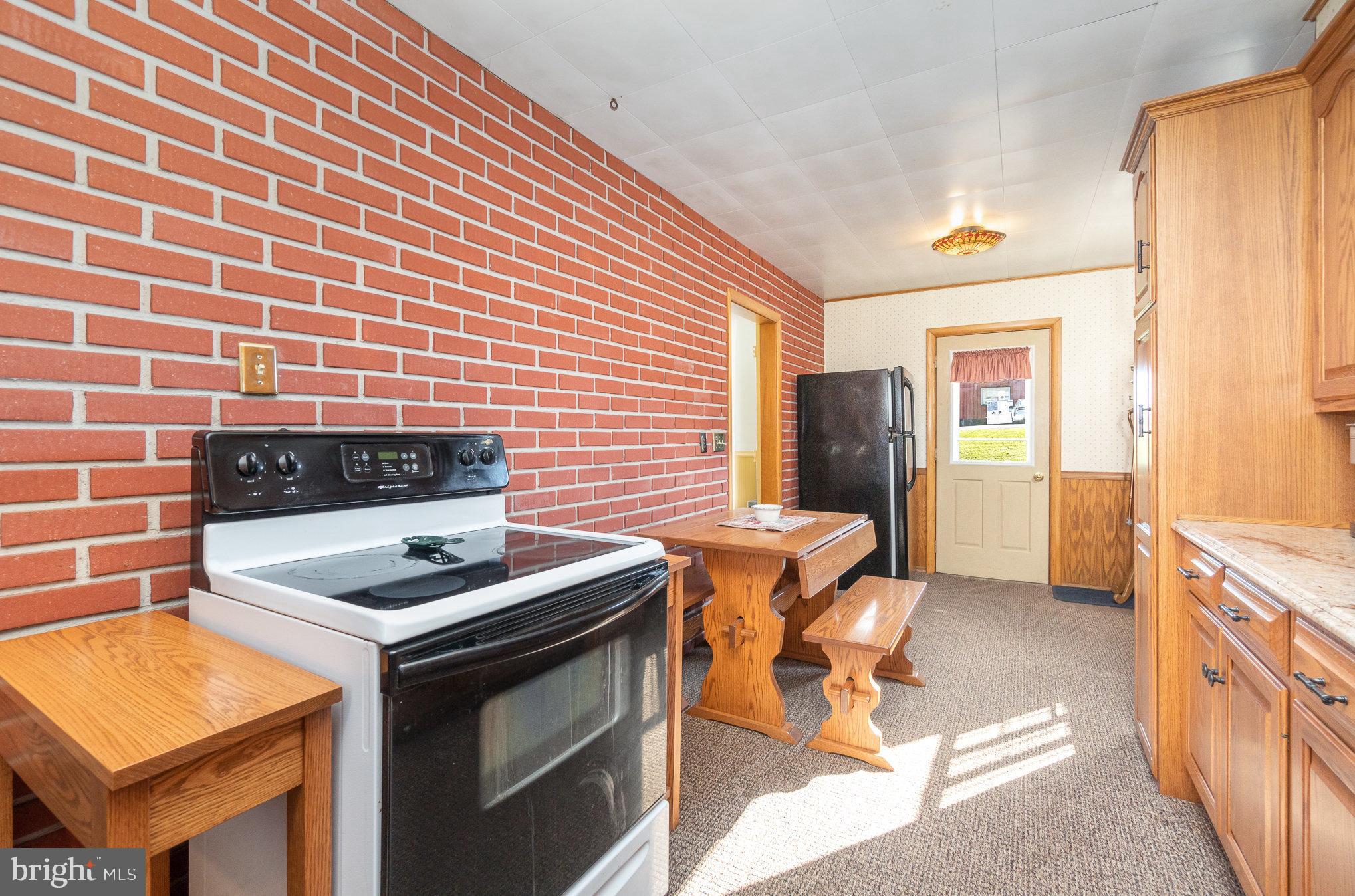 111 N Goodspring Rd