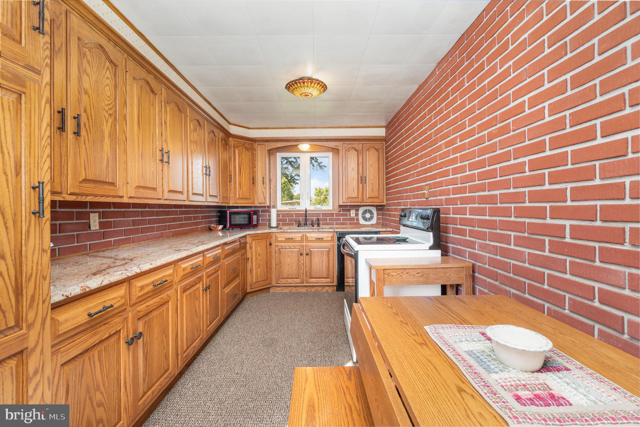 111 N Goodspring Rd