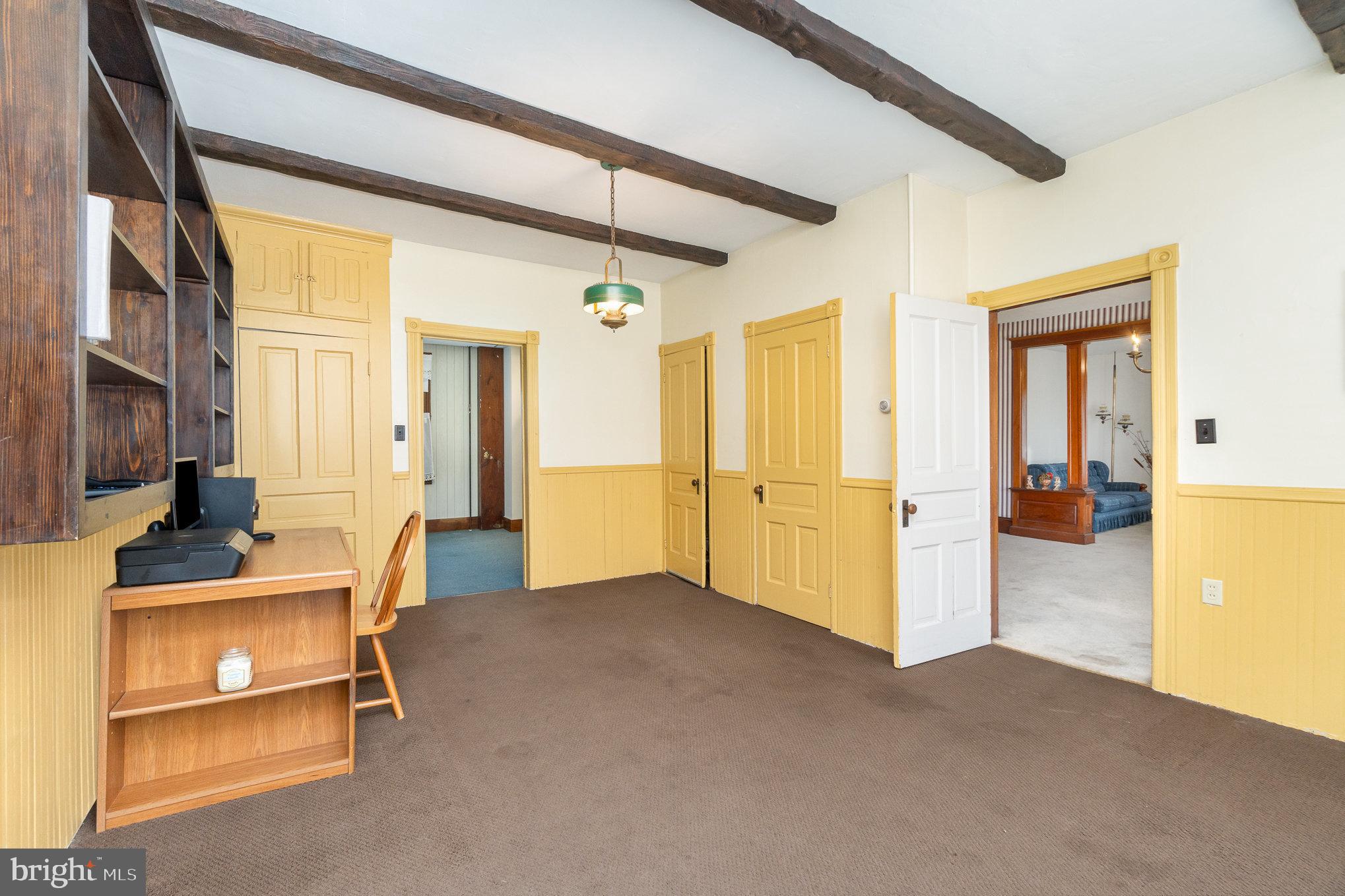 111 N Goodspring Rd