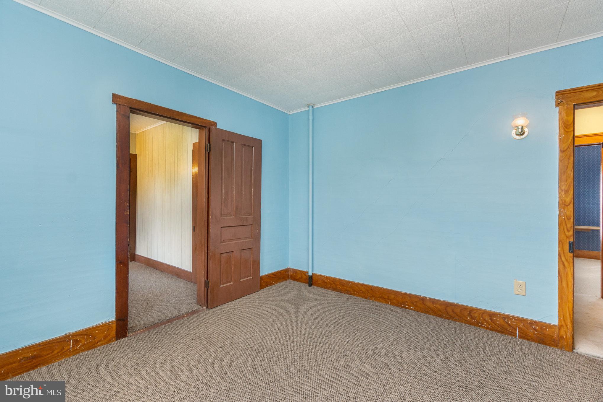 111 N Goodspring Rd
