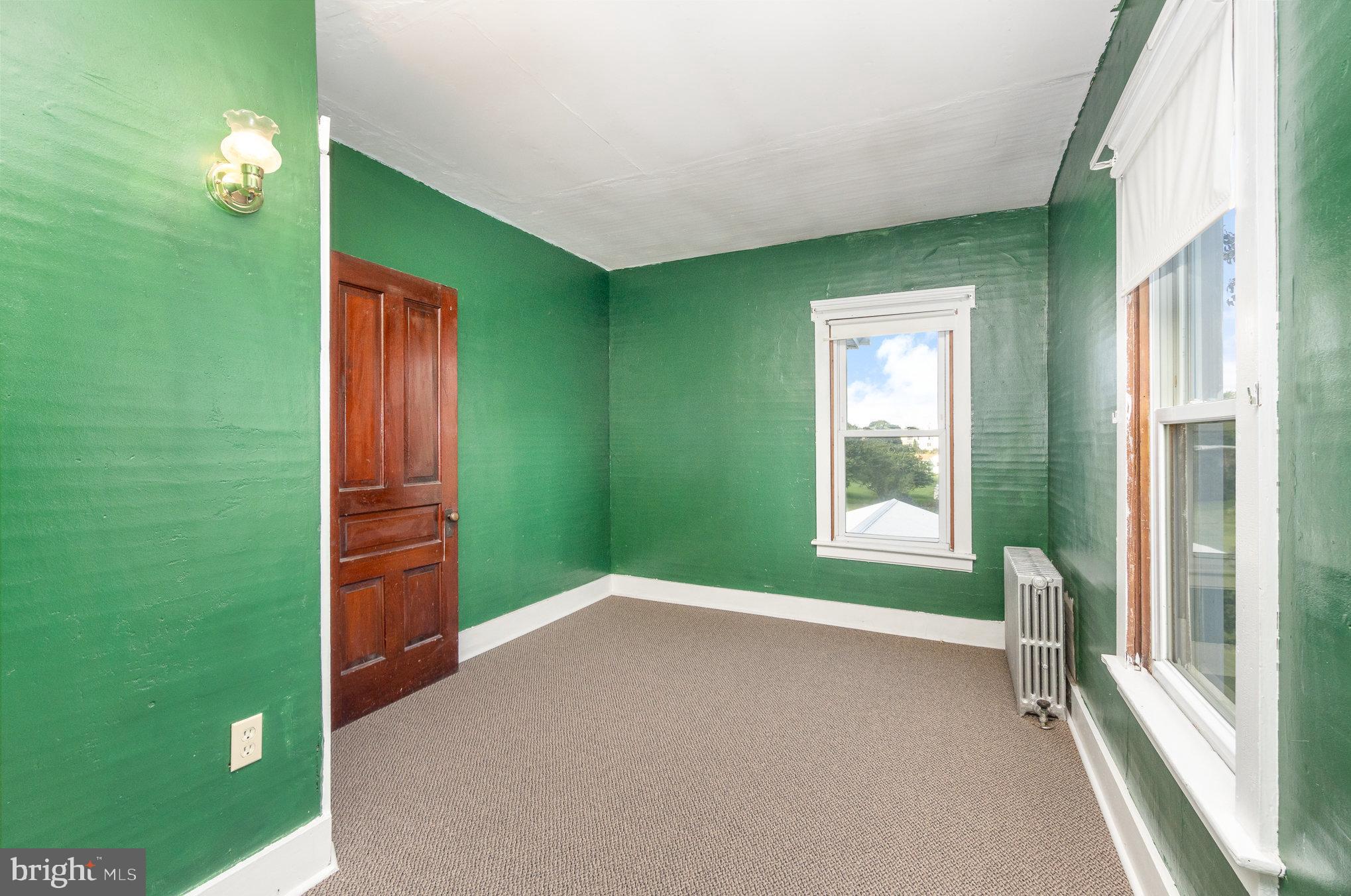 111 N Goodspring Rd