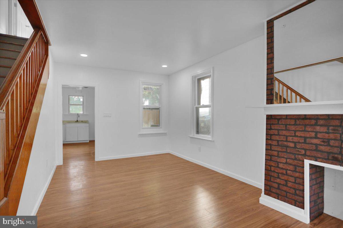 403 N 9th St