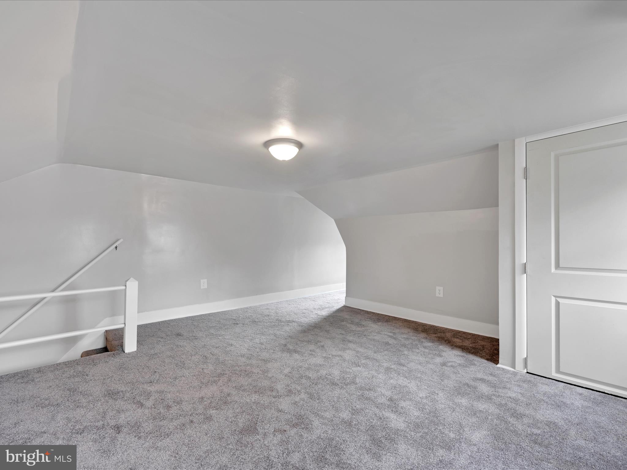333 W Grand Ave