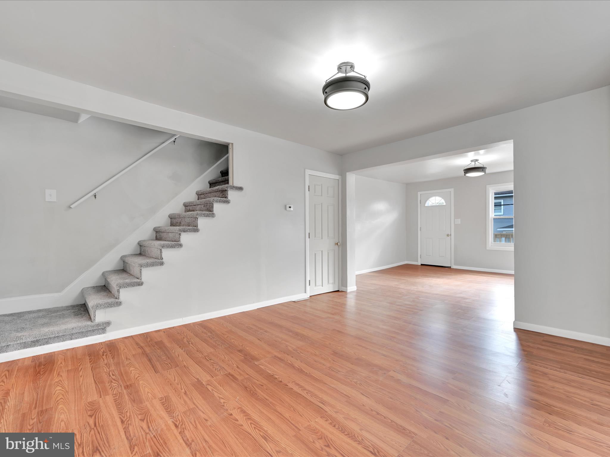 333 W Grand Ave