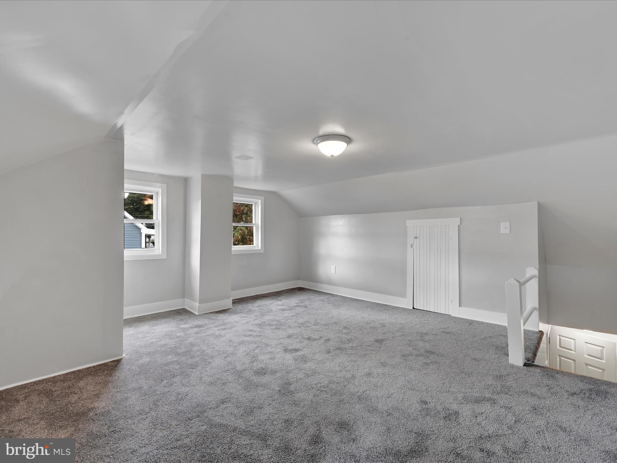 333 W Grand Ave