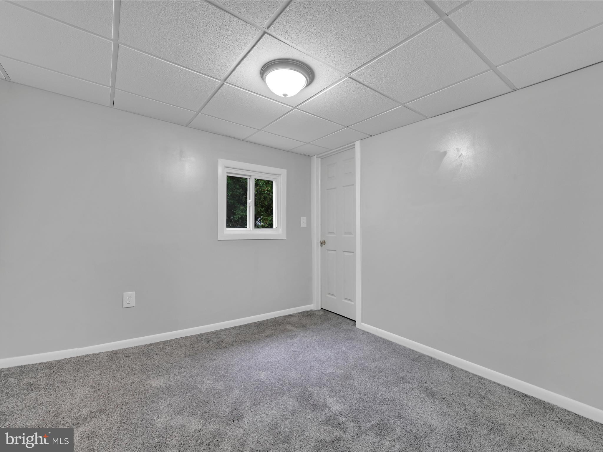 333 W Grand Ave