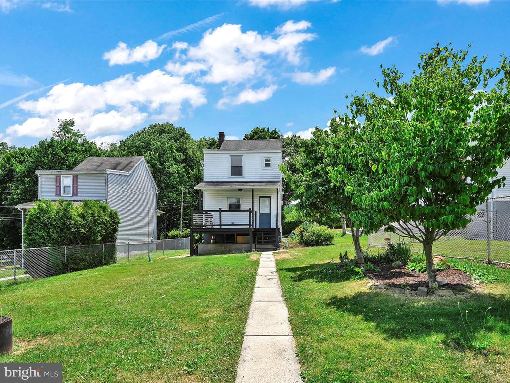 743 Third St