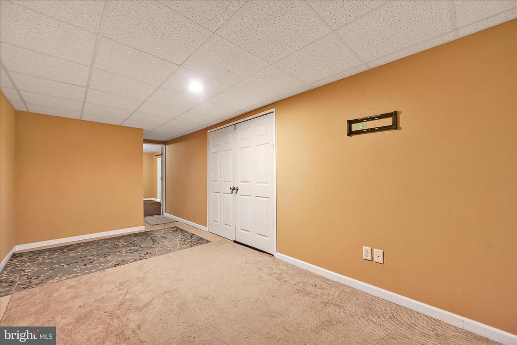 12 PINE CONE DRIVE