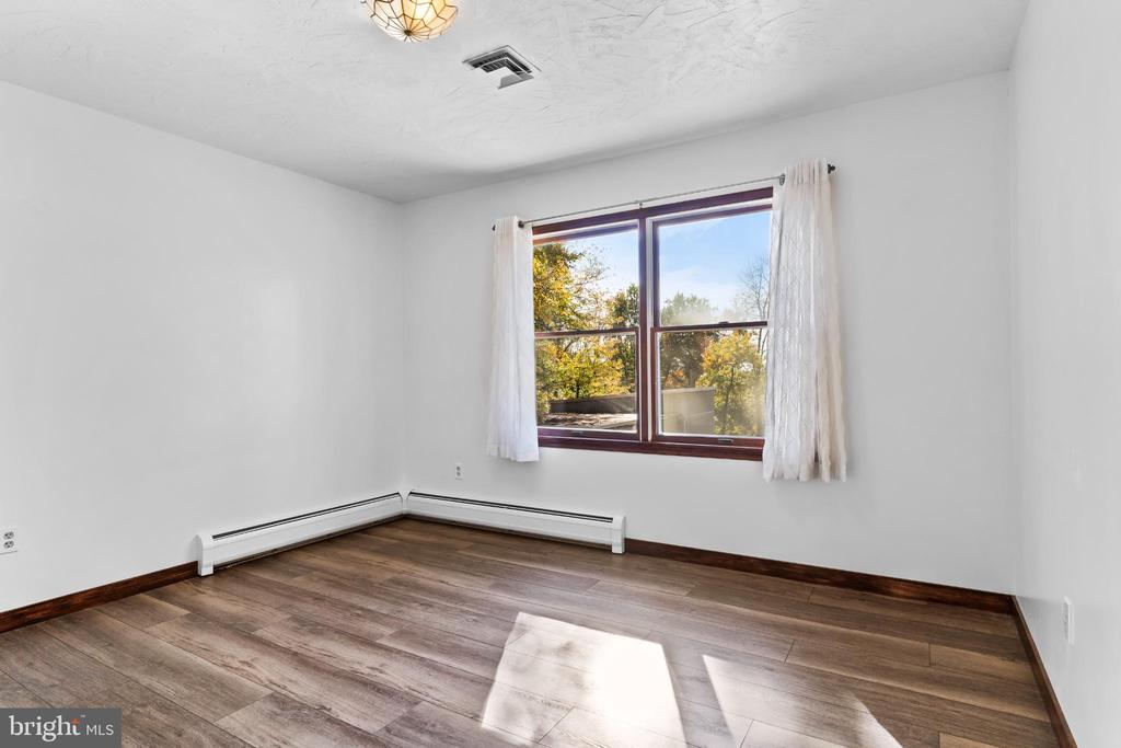 950 STEVENS ROAD