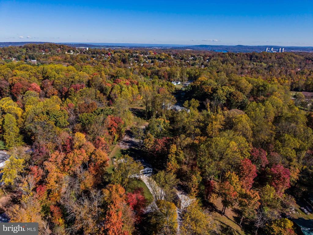 950 STEVENS ROAD