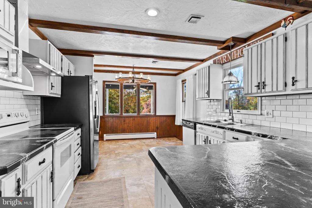 950 STEVENS ROAD