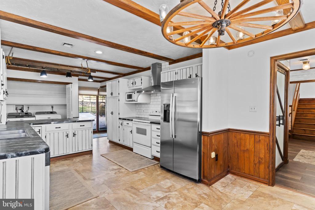 950 STEVENS ROAD