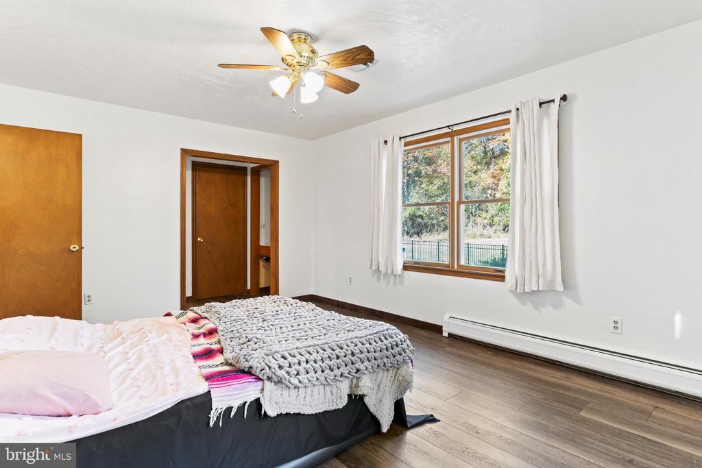 950 STEVENS ROAD