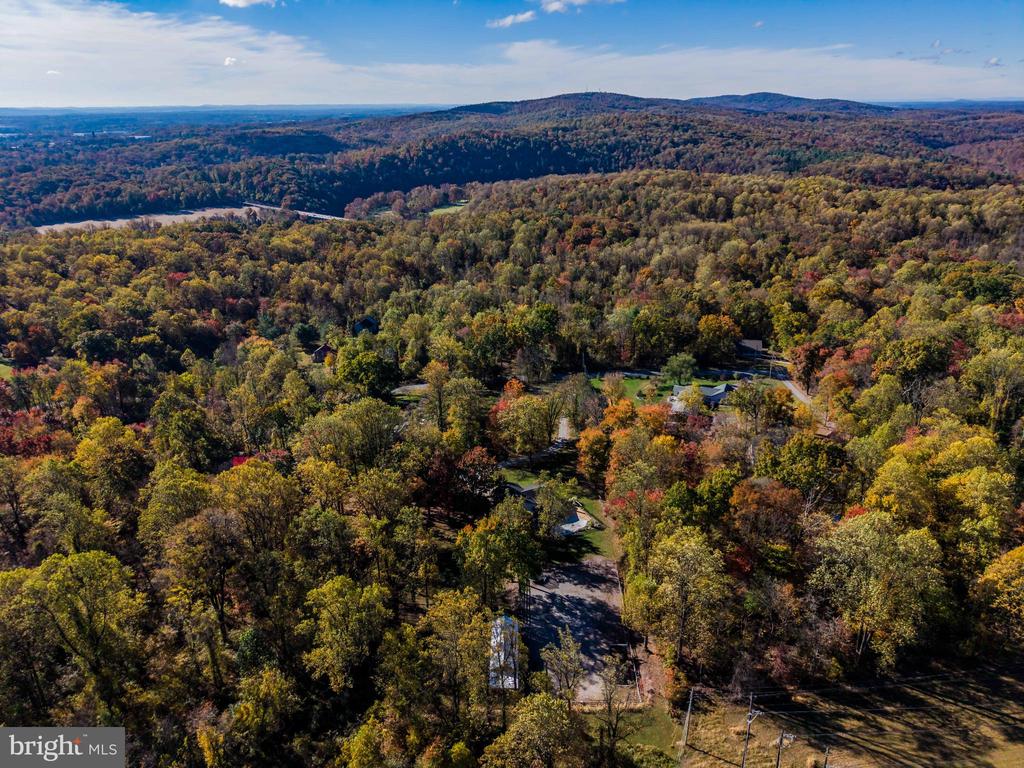 950 STEVENS ROAD