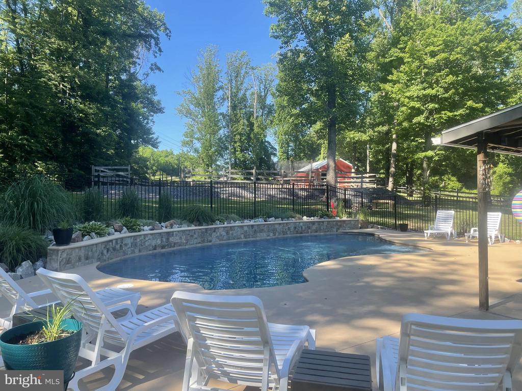 950 STEVENS ROAD