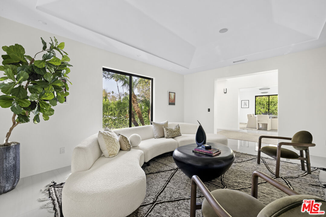 400 S Mccadden Pl