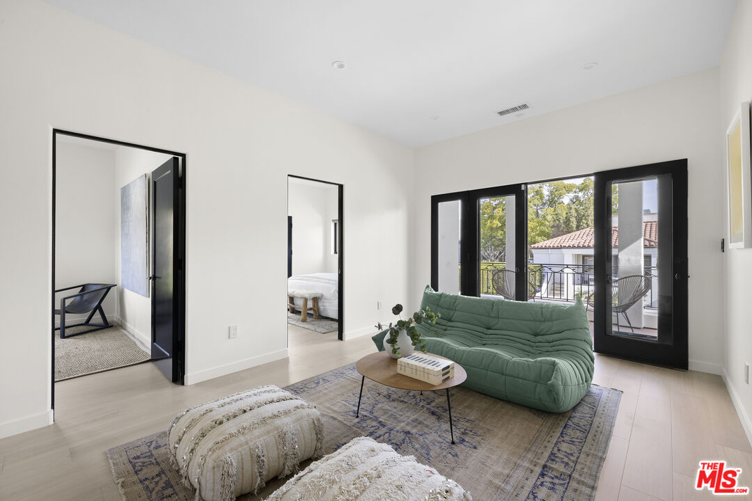 400 S Mccadden Pl